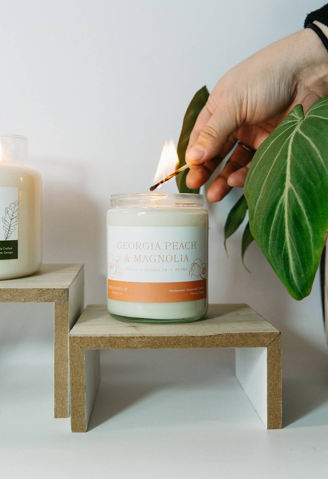 Georgia Peach + Magnolia Cotton Wick Soy Candle