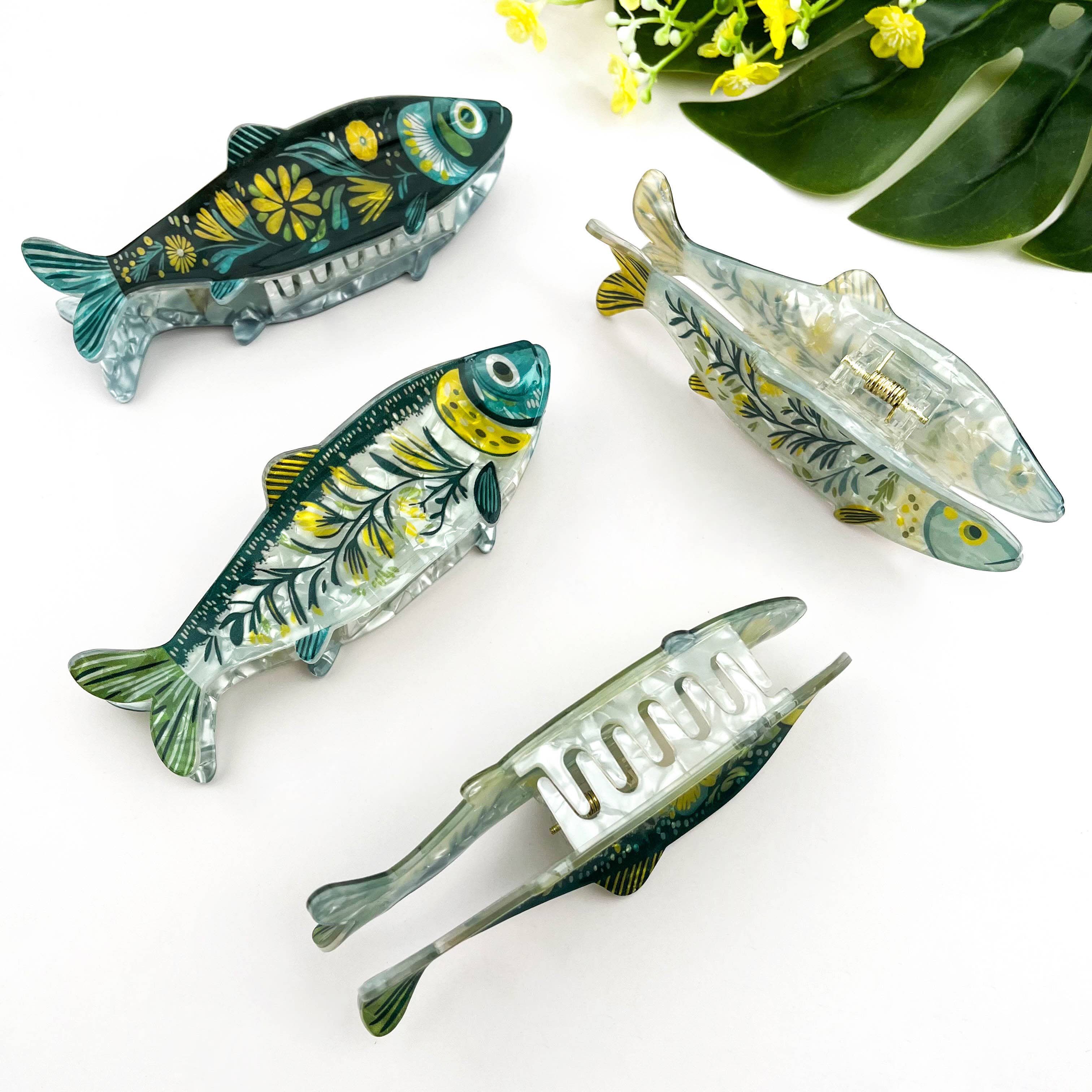 Green Sardine Hair Claw Clip