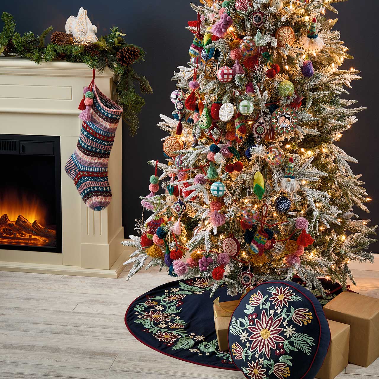 Folklore Pom Pom Ornament