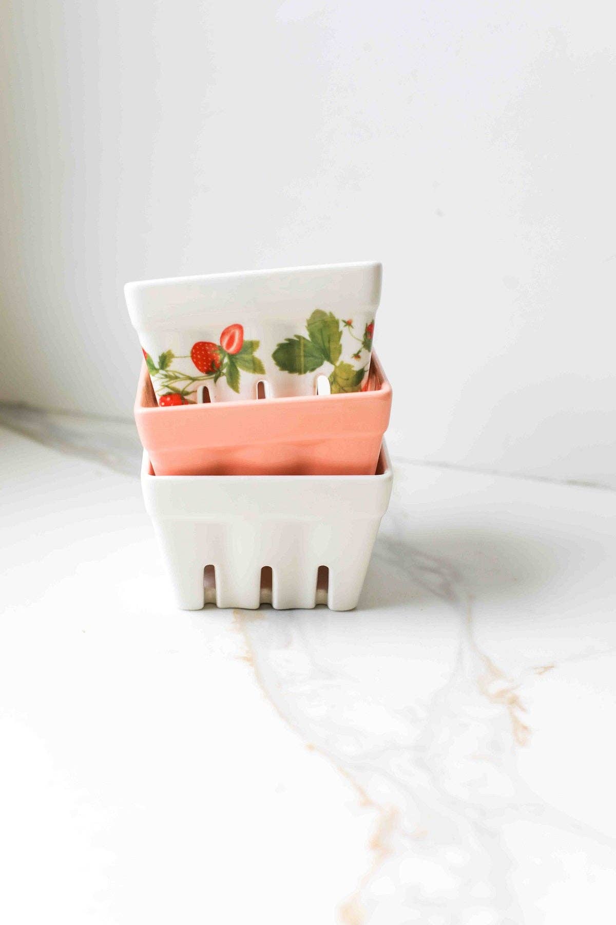Berry Box Porcelain Colander