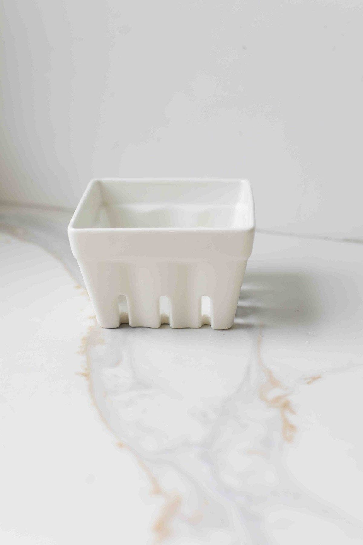 Berry Box Porcelain Colander