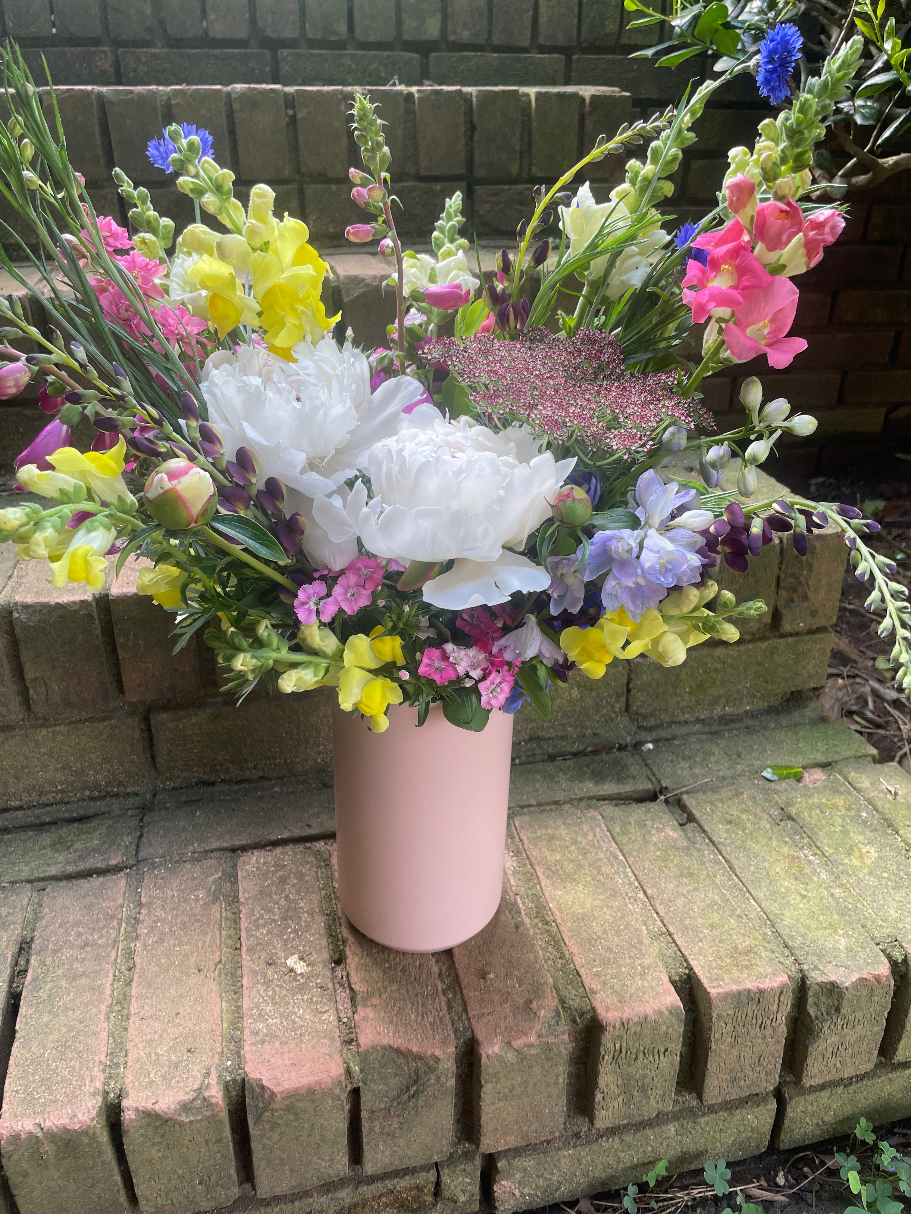 Mother's Day / Graduation Vase Arrangement! For Local Pickup + Delivery!