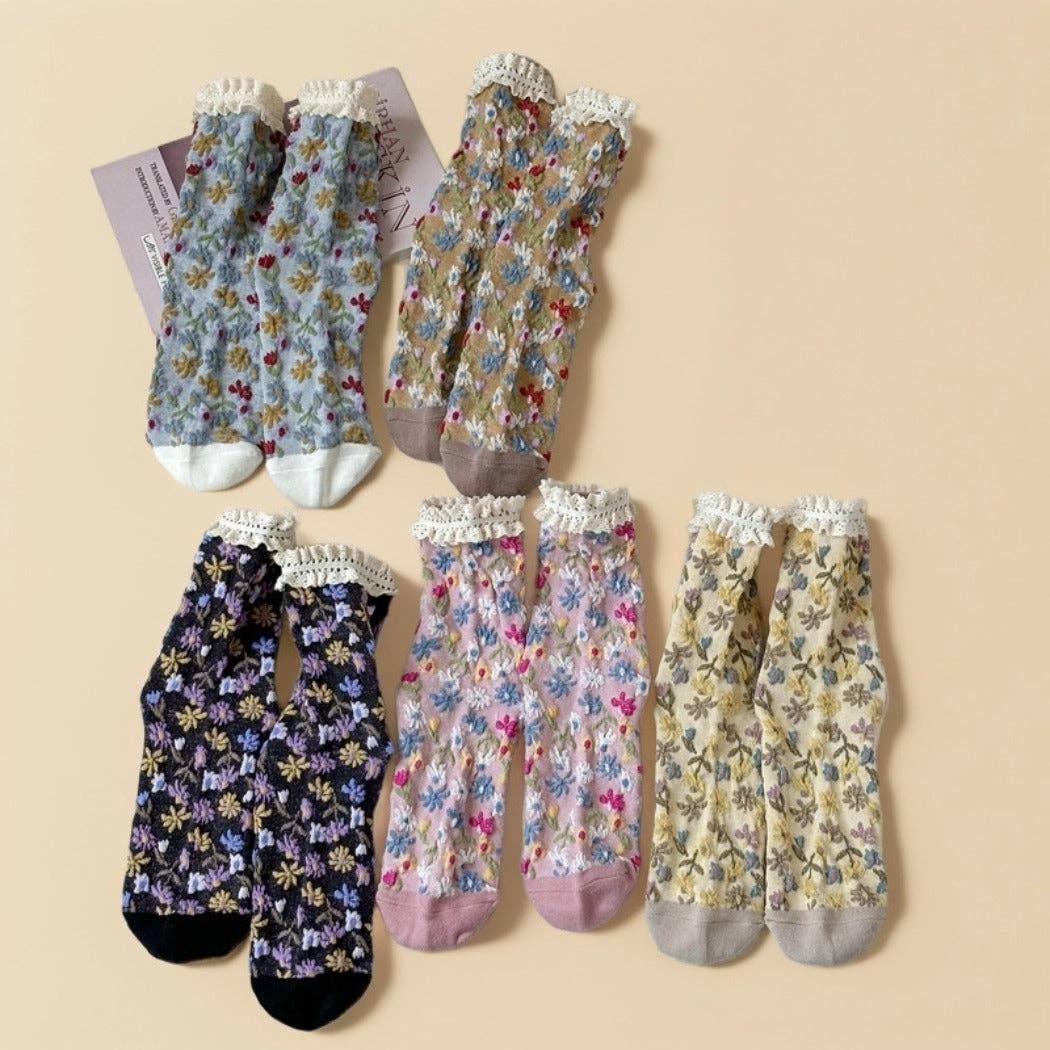 Rufia - Lace-Trim Vintage Floral Relief Socks