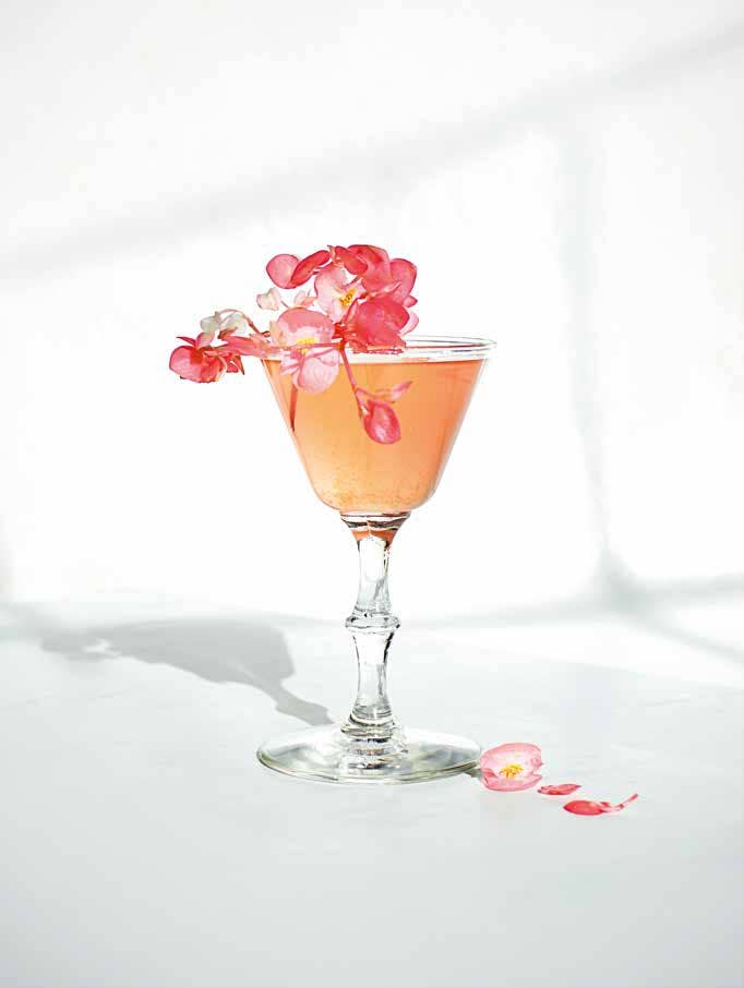 Flower-Infused Cocktail: Flowers, with a Twist